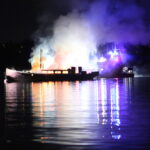 Kraftig brand i segelbåt utanför Ljunglöfska slottet